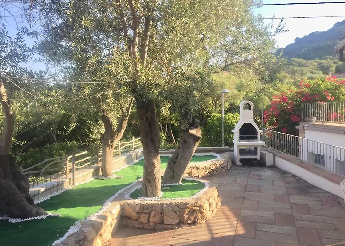 International House San Teodoro