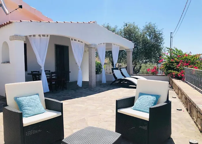 International House San Teodoro